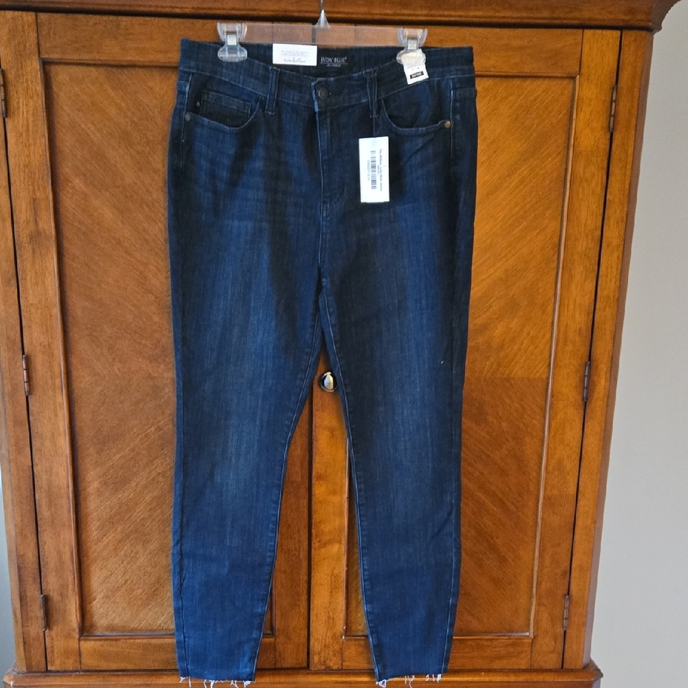 Judy Blue Dark Wash Skinny Jeans